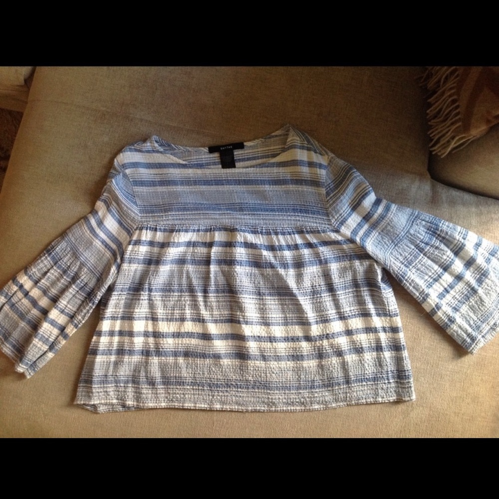 Smythe summer top